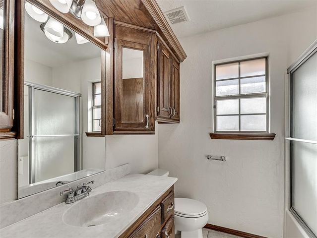 625 Allison Lane, Moore, OK 73160