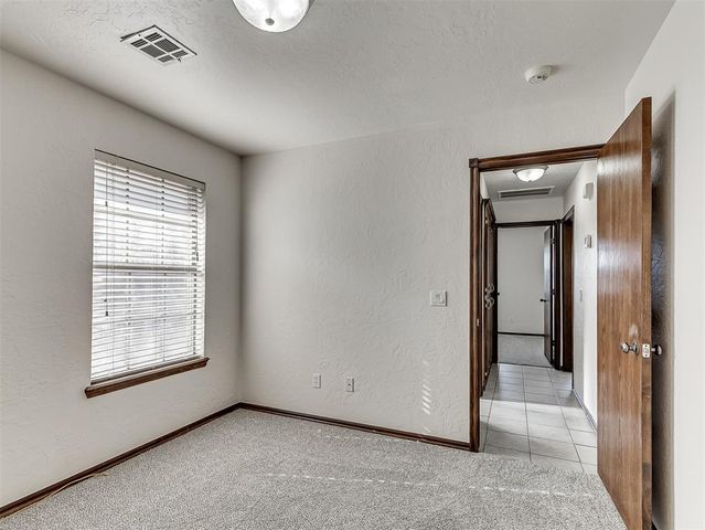 625 Allison Lane, Moore, OK 73160