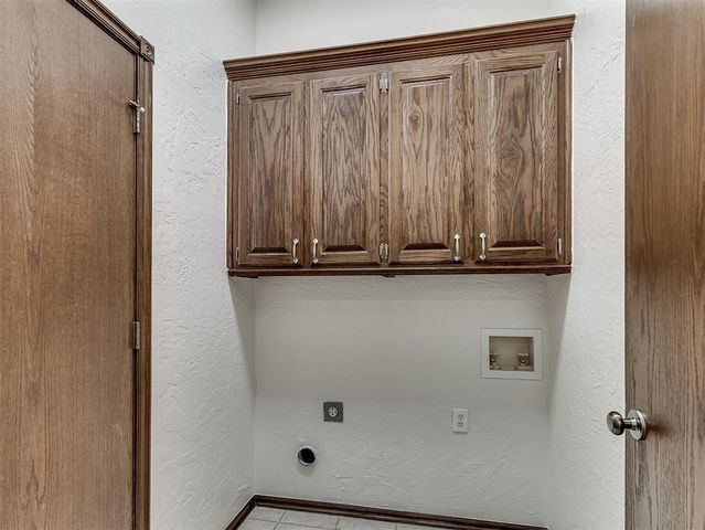 625 Allison Lane, Moore, OK 73160