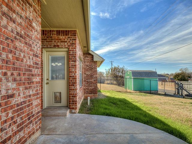 625 Allison Lane, Moore, OK 73160