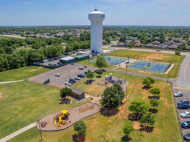 625 Allison Lane, Moore, OK 73160