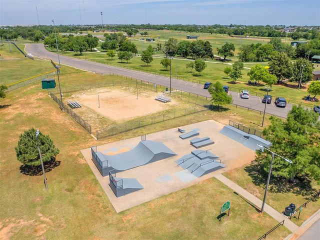 625 Allison Lane, Moore, OK 73160