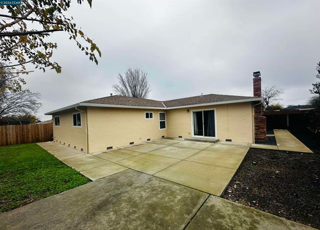 4350 Palo Verde Dr, Pittsburg, CA 94565