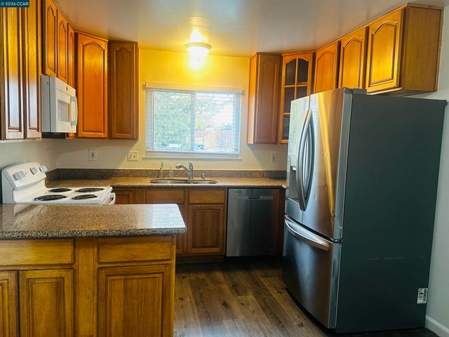 4350 Palo Verde Dr, Pittsburg, CA 94565