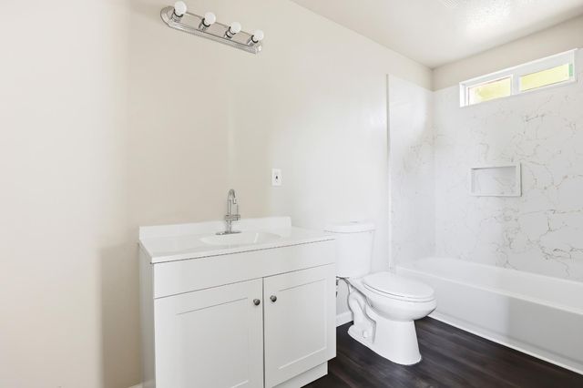 378 S Coolidge Ave, Stockton, CA 95215