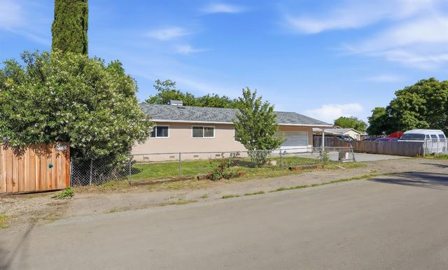 378 S Coolidge Ave, Stockton, CA 95215