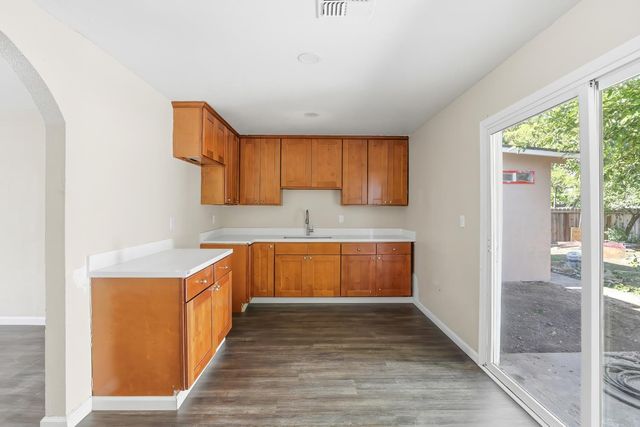 378 S Coolidge Ave, Stockton, CA 95215