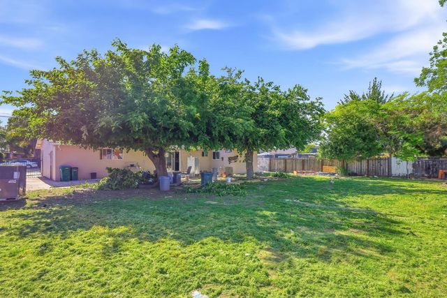 378 S Coolidge Ave, Stockton, CA 95215