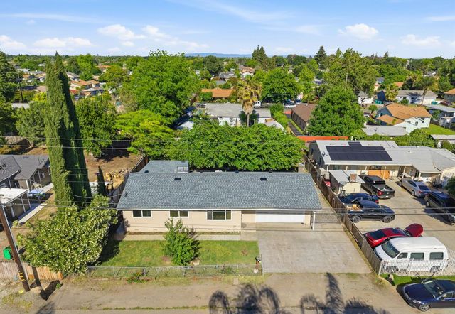 378 S Coolidge Ave, Stockton, CA 95215