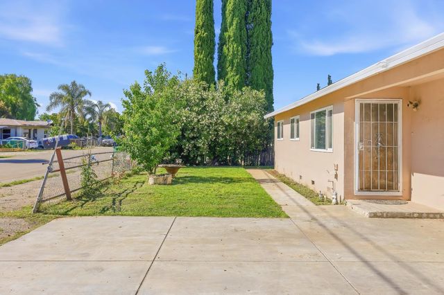 378 S Coolidge Ave, Stockton, CA 95215