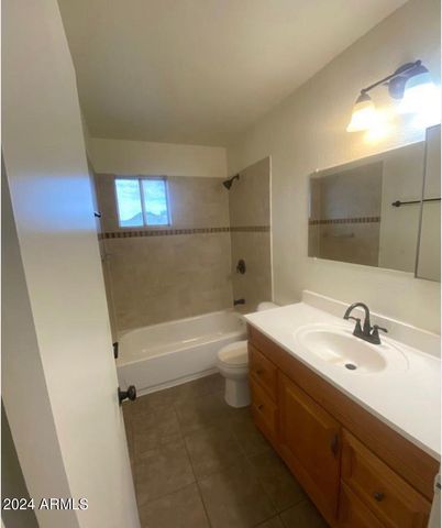 1420 E BROWN Street D, Phoenix, AZ 85029