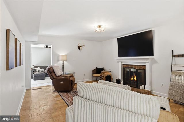 6436 BURWELL ST, Springfield, VA 22150