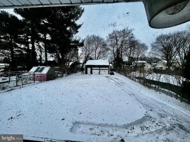 215 DEPTFORD RD, Glassboro, NJ 08028