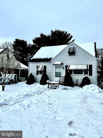 215 DEPTFORD RD, Glassboro, NJ 08028