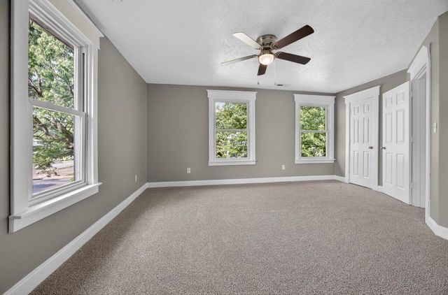 1510 N Grant Avenue, Springfield, MO 65803
