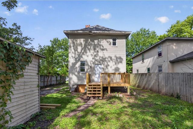 1510 N Grant Avenue, Springfield, MO 65803