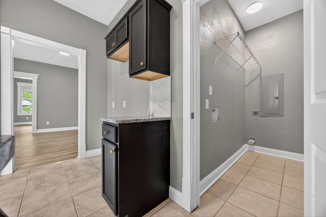 1510 N Grant Avenue, Springfield, MO 65803
