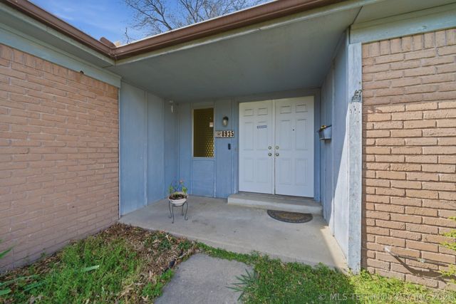 8935 E 49th Street, Tulsa, OK 74145