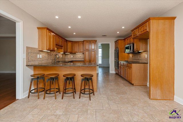 313 Old Farm Road, Perry, GA 31069