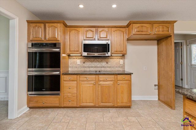 313 Old Farm Road, Perry, GA 31069