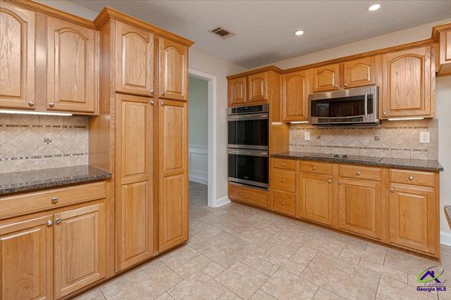 313 Old Farm Road, Perry, GA 31069