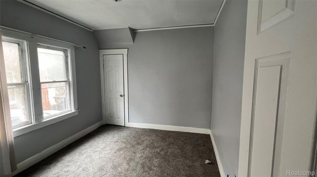 14208 Winthrop Street, Detroit, MI 48227