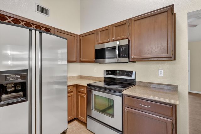 210 Cutting Horse Lane, Keller, TX 76248