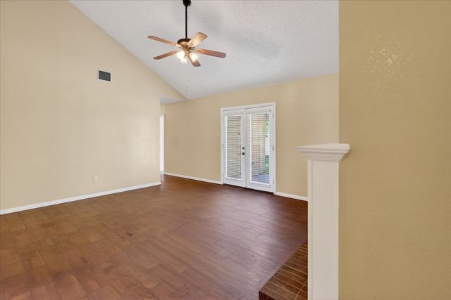 210 Cutting Horse Lane, Keller, TX 76248