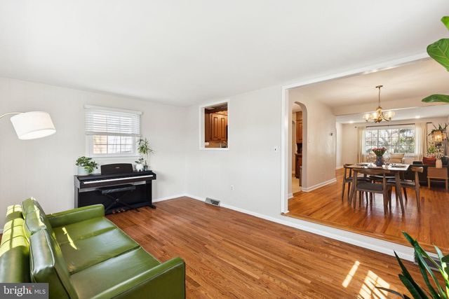 5160 GARFIELD AVE, Pennsauken, NJ 08109