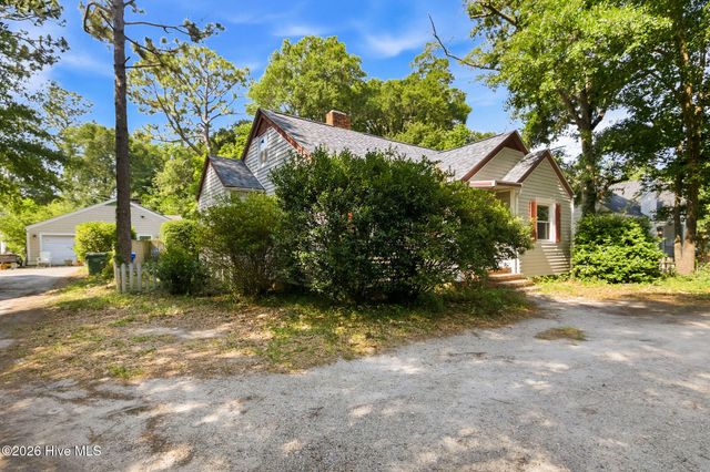 4924 Oleander Drive, Wilmington, NC 28403