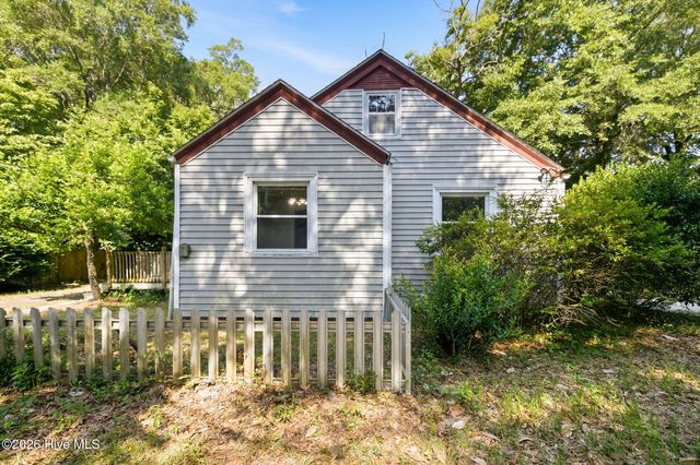 4924 Oleander Drive, Wilmington, NC 28403