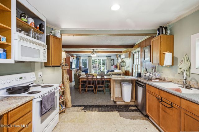 4924 Oleander Drive, Wilmington, NC 28403