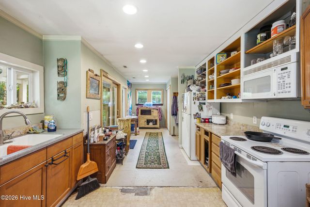 4924 Oleander Drive, Wilmington, NC 28403