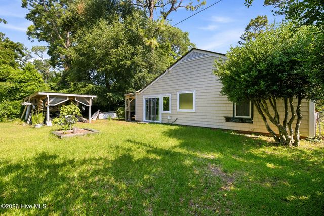 4924 Oleander Drive, Wilmington, NC 28403