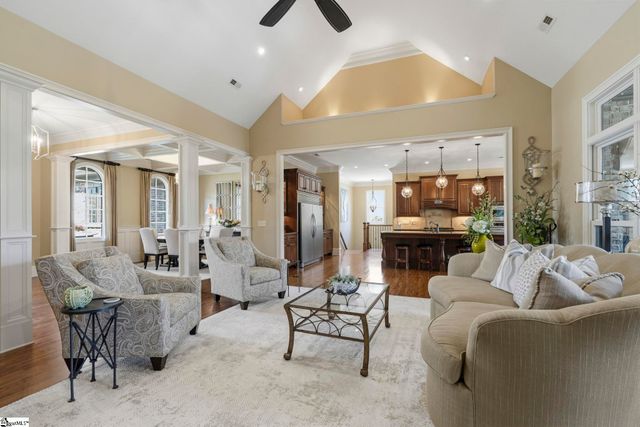 6 Saranac Lane, Simpsonville, SC 29681