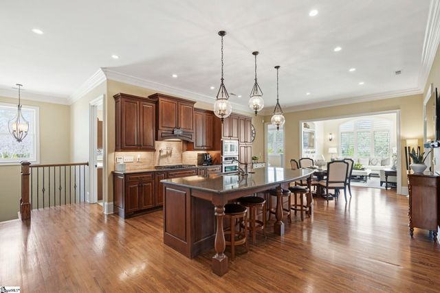 6 Saranac Lane, Simpsonville, SC 29681