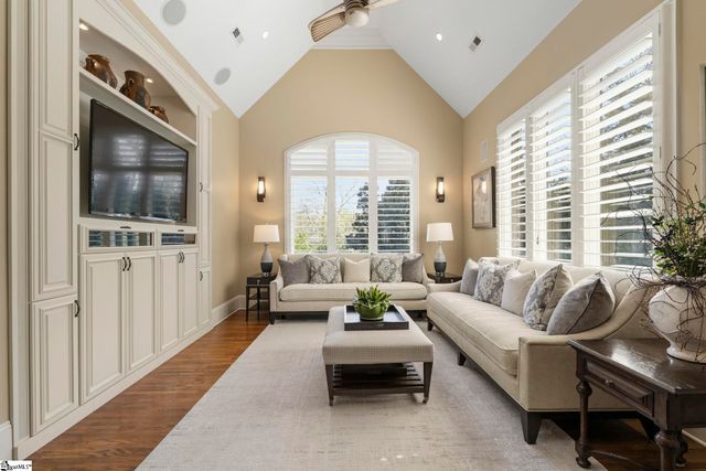 6 Saranac Lane, Simpsonville, SC 29681