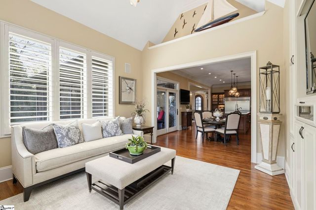 6 Saranac Lane, Simpsonville, SC 29681