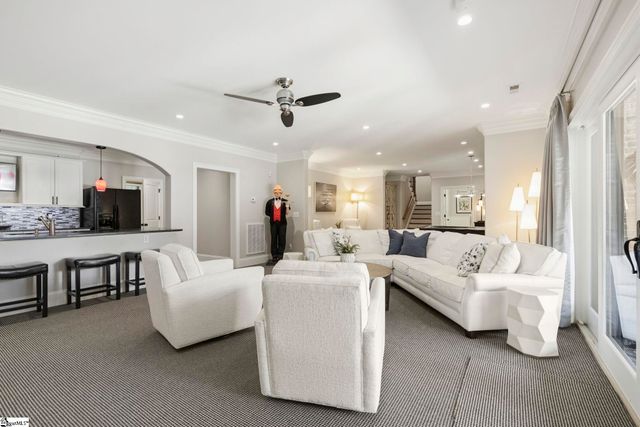 6 Saranac Lane, Simpsonville, SC 29681