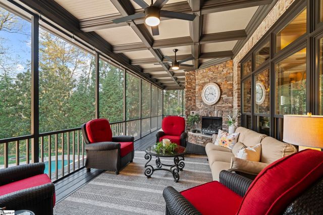 6 Saranac Lane, Simpsonville, SC 29681