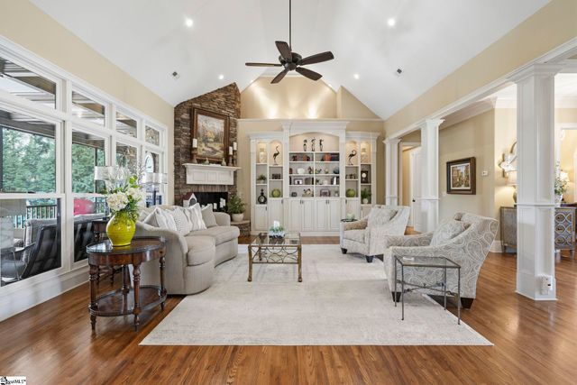 6 Saranac Lane, Simpsonville, SC 29681