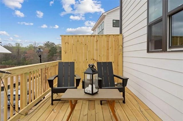 2730 Dreycott Ln, Lawrenceville, GA 30043
