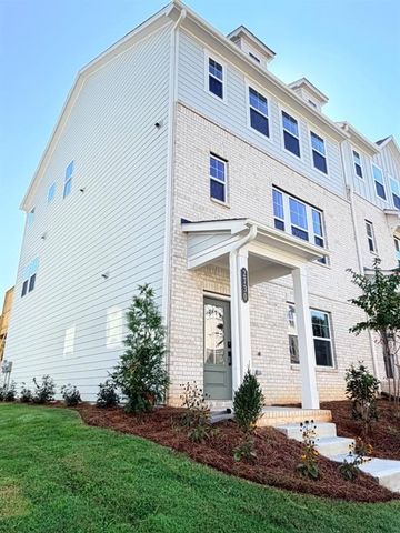 2730 Dreycott Ln, Lawrenceville, GA 30043