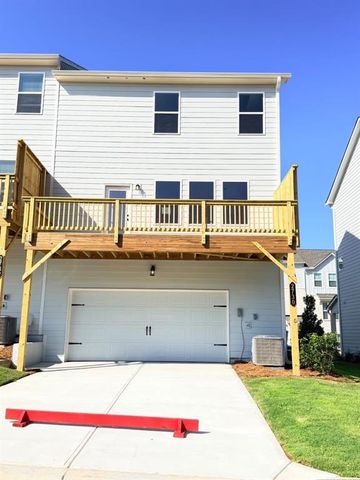 2730 Dreycott Ln, Lawrenceville, GA 30043