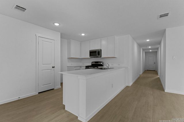 1854 Stonechat, New Braunfels, TX 78130