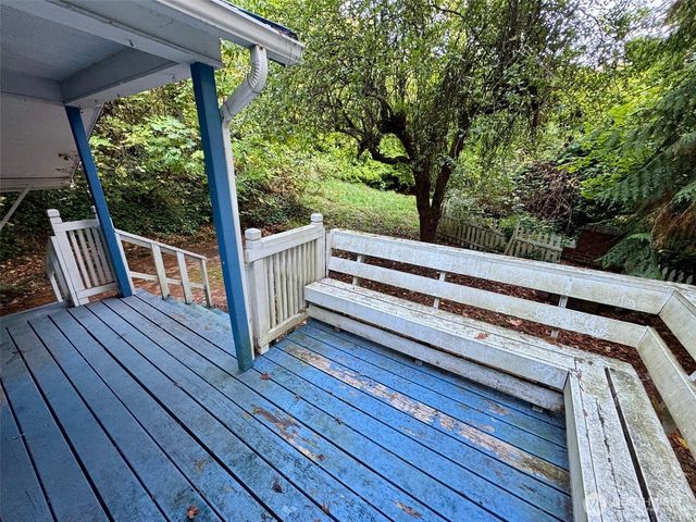 201 E Moore Avenue, Shelton, WA 98584