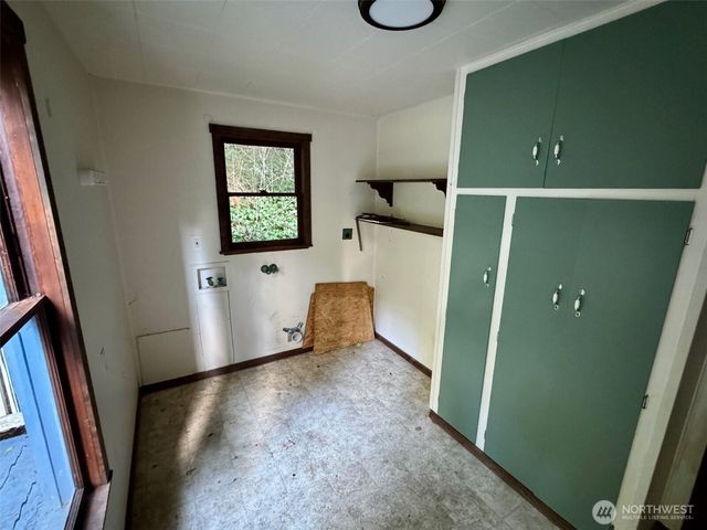 201 E Moore Avenue, Shelton, WA 98584