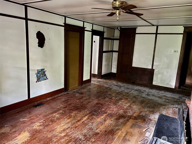 201 E Moore Avenue, Shelton, WA 98584