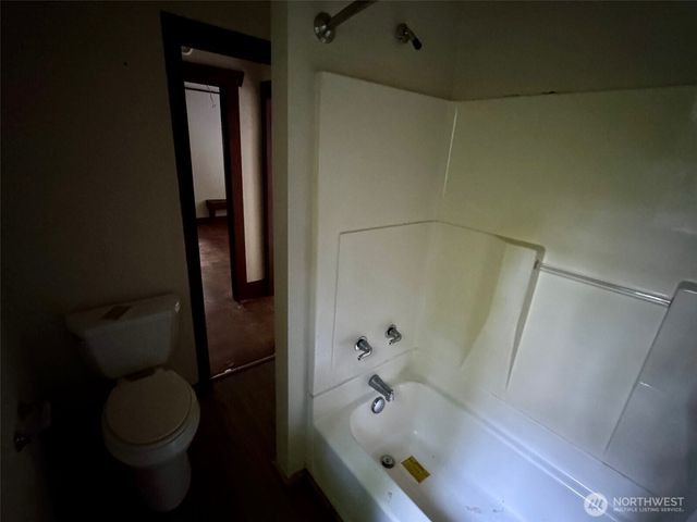 201 E Moore Avenue, Shelton, WA 98584