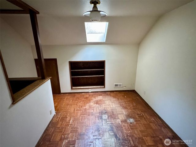 201 E Moore Avenue, Shelton, WA 98584